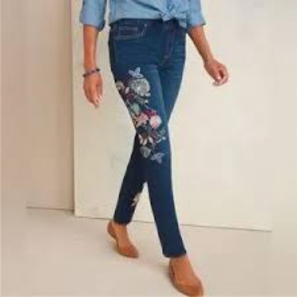 NWT CHICO’S EMBROIDERED DENIM PULL-ON ANKLE JEGGINGS Art deco floral appliqué